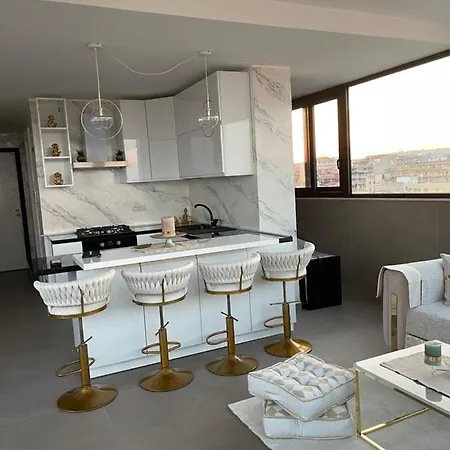Mier Gold Luxury