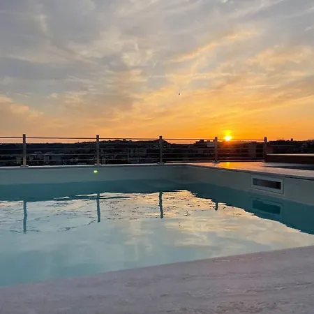 Mier Gold Luxury Apartment *